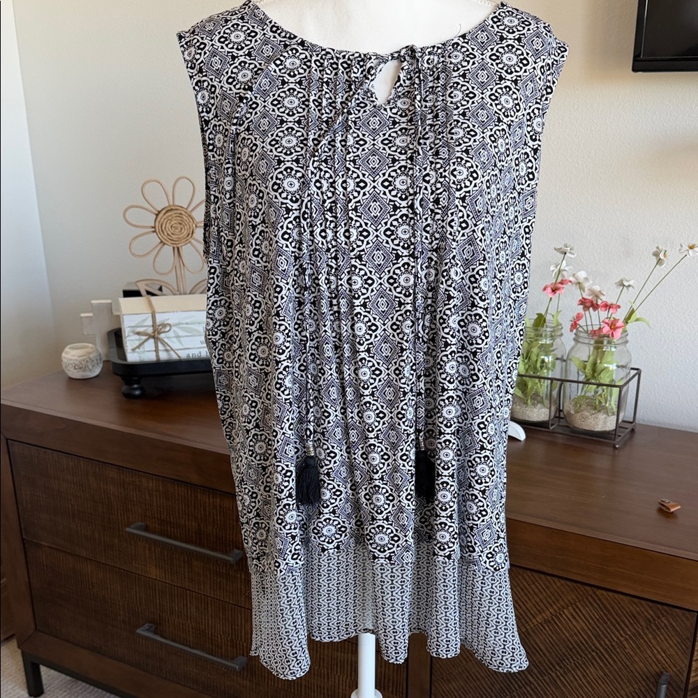 Westmoreland Black & White Printed Sleeveless Tunic with Tassel Ties